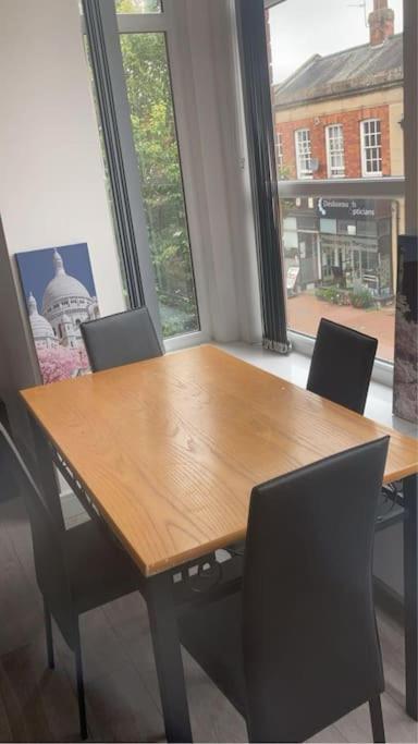 Apartament Greater Grace Desborough Zewnętrze zdjęcie